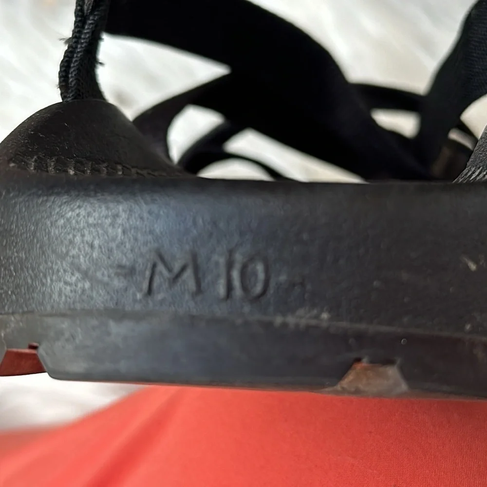 Chaco mens Z classic black sandals with toe loop size 10